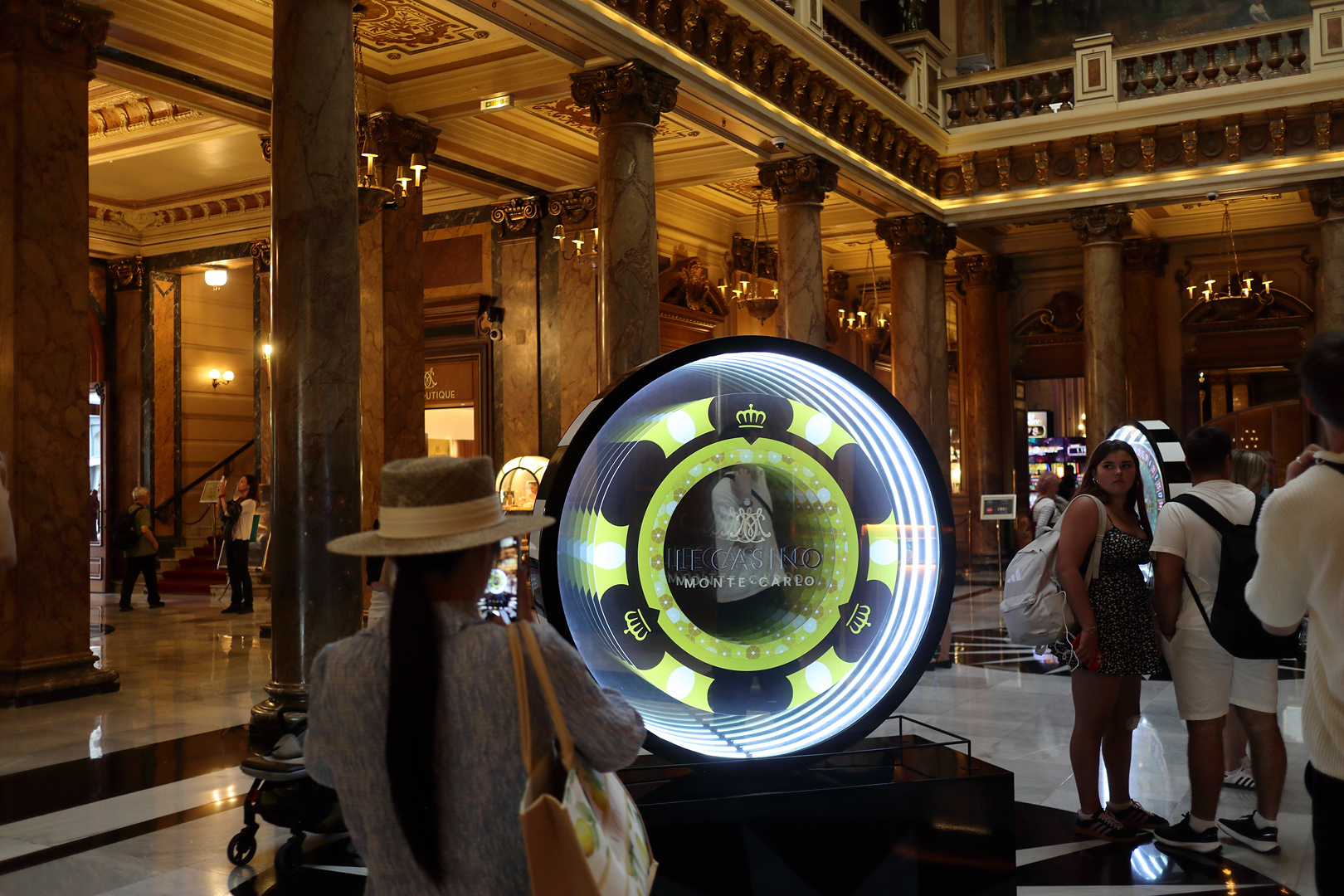 Хор 'София' пя на
Лазурния бряг