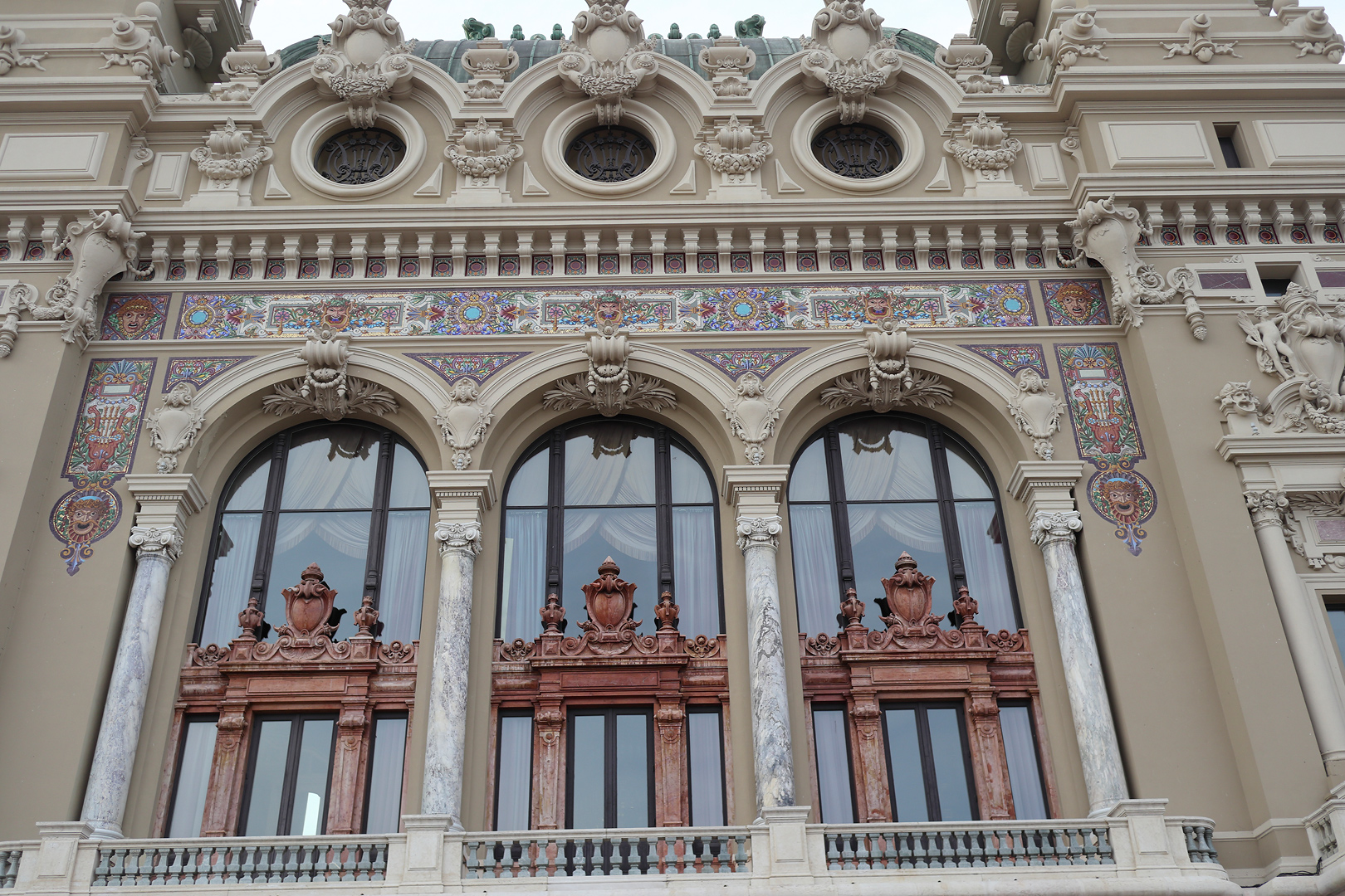 Хор 'София' пя на
Лазурния бряг