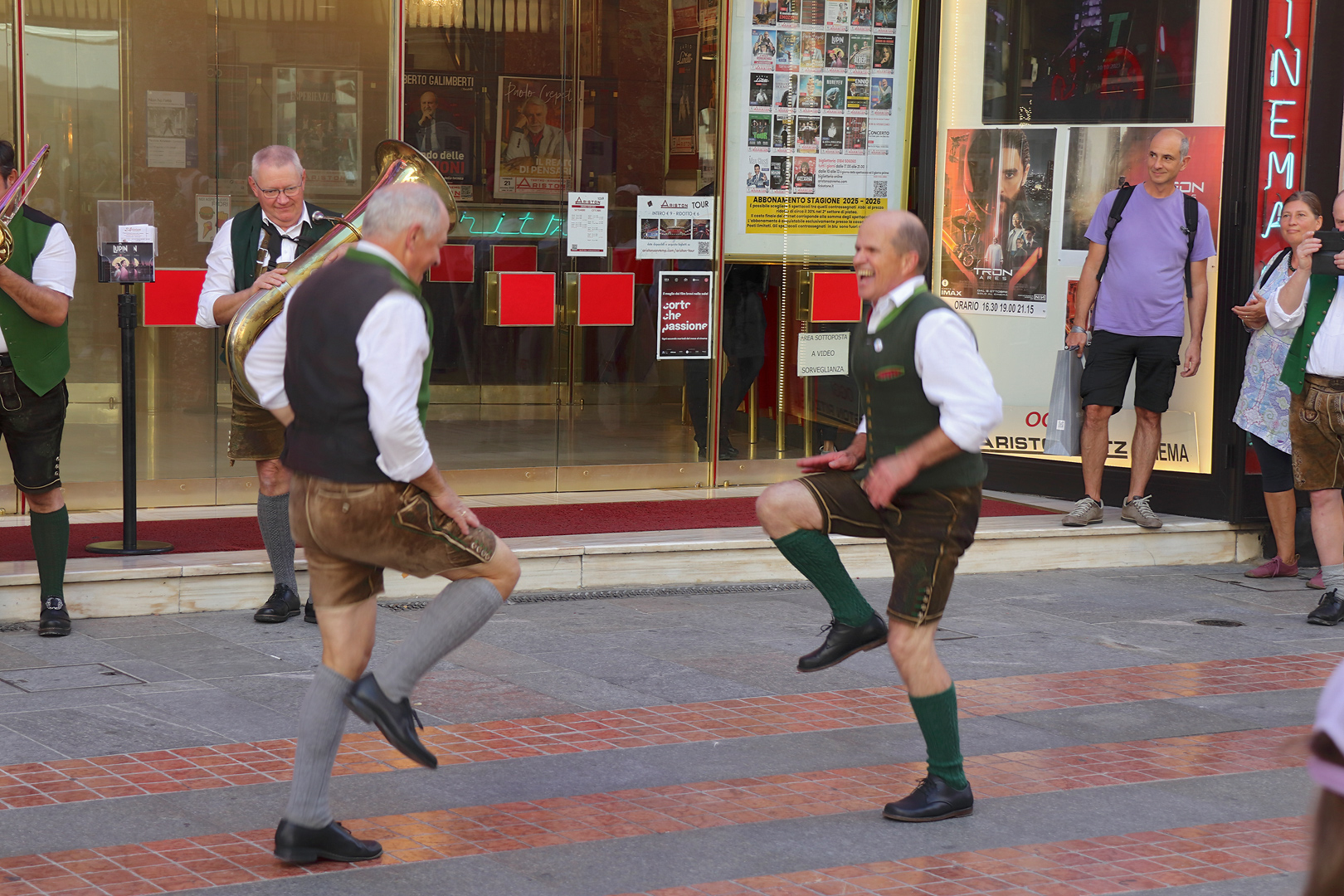 Хор 'София' пя на
Лазурния бряг