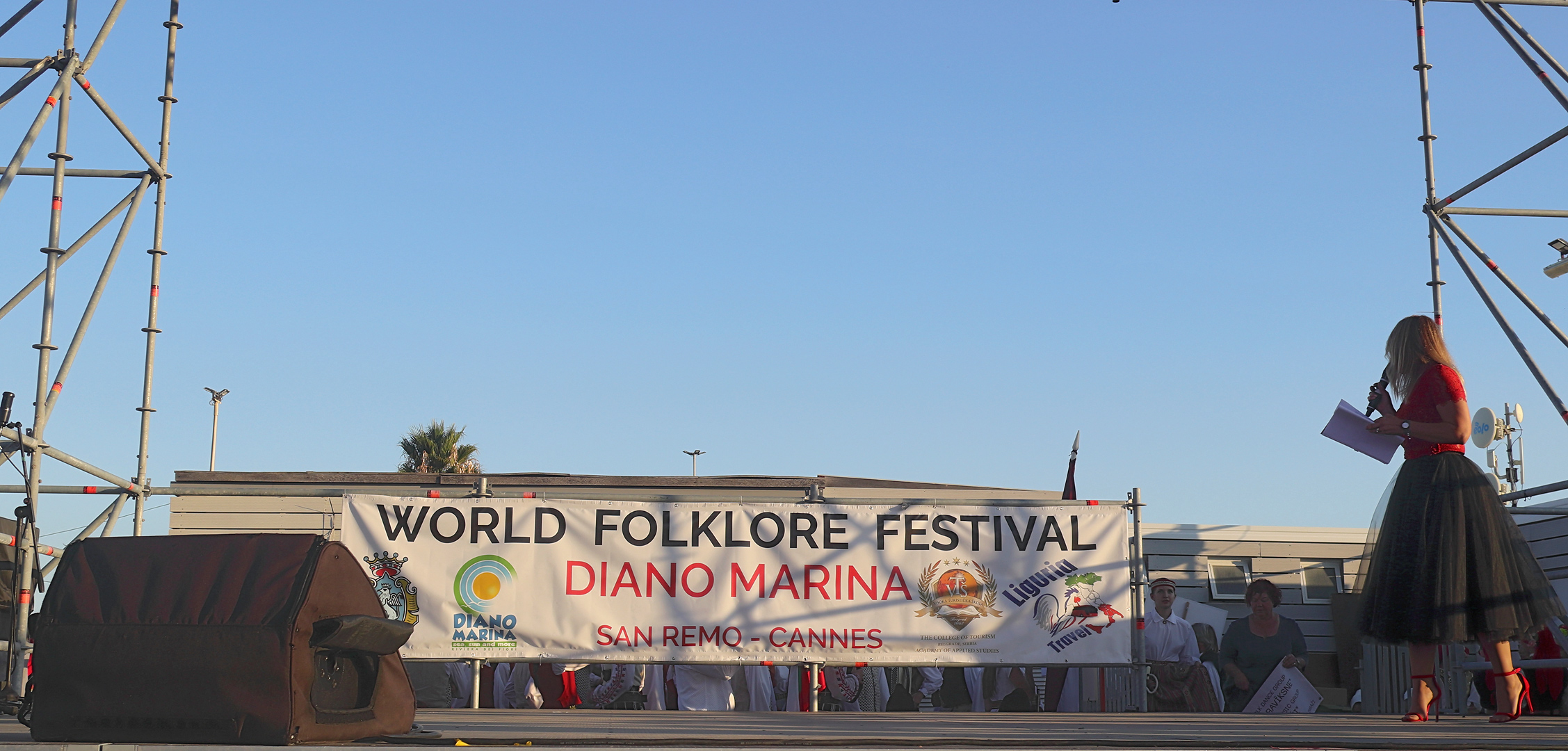 Хор 'София' пя на
Лазурния бряг